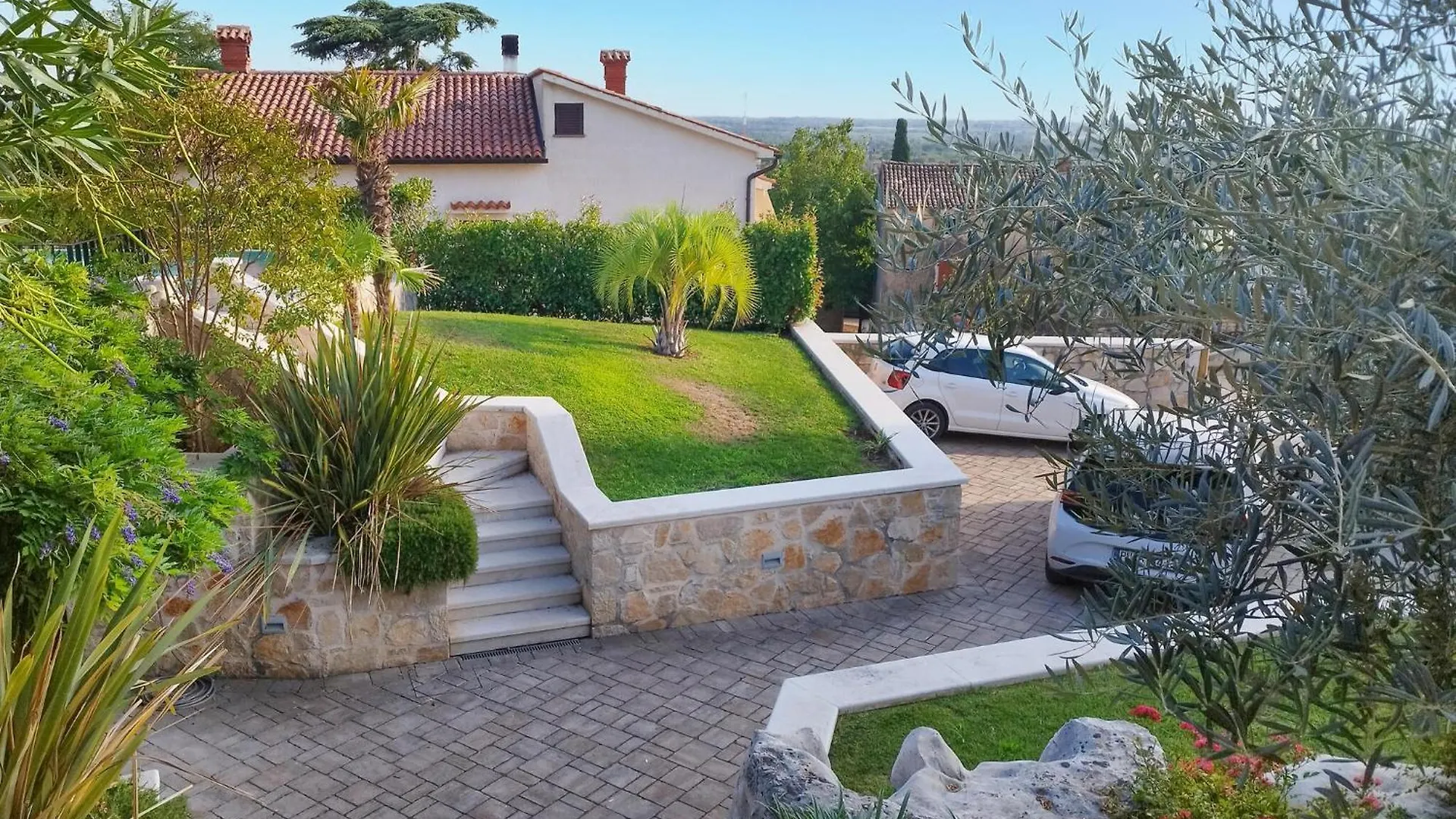 Holiday home Cozy Home In Labinci With Outdoor Swimming Pool